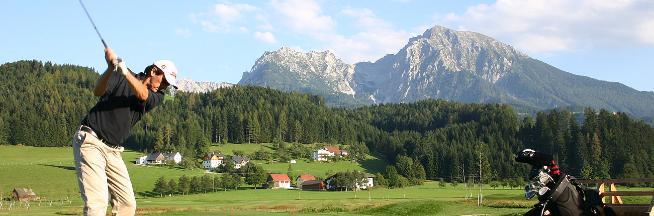 Golfspieler am Golfplatz