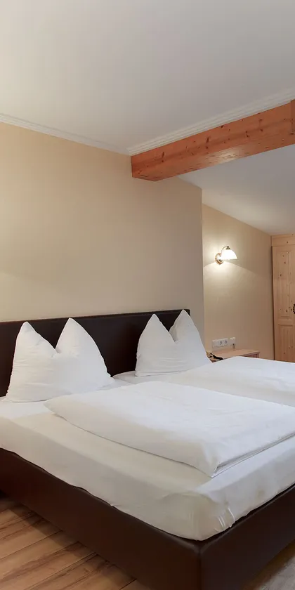 giebelzimmer1.jpg
